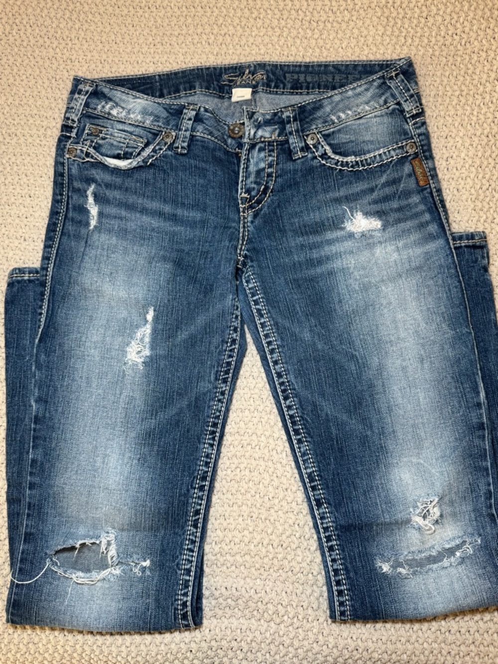 Silver Jeans Distressed Blue Cropped Women's Jeans